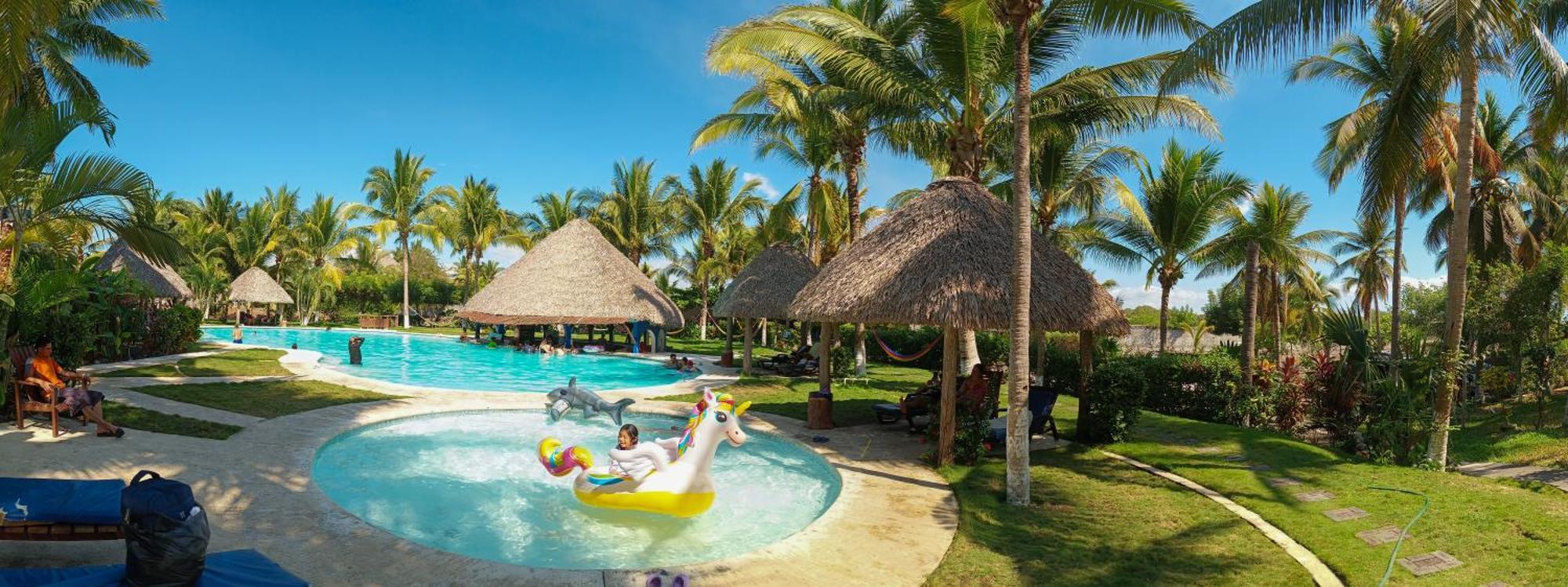 Hotel Cafe Del Sol Monterrico Exterior photo