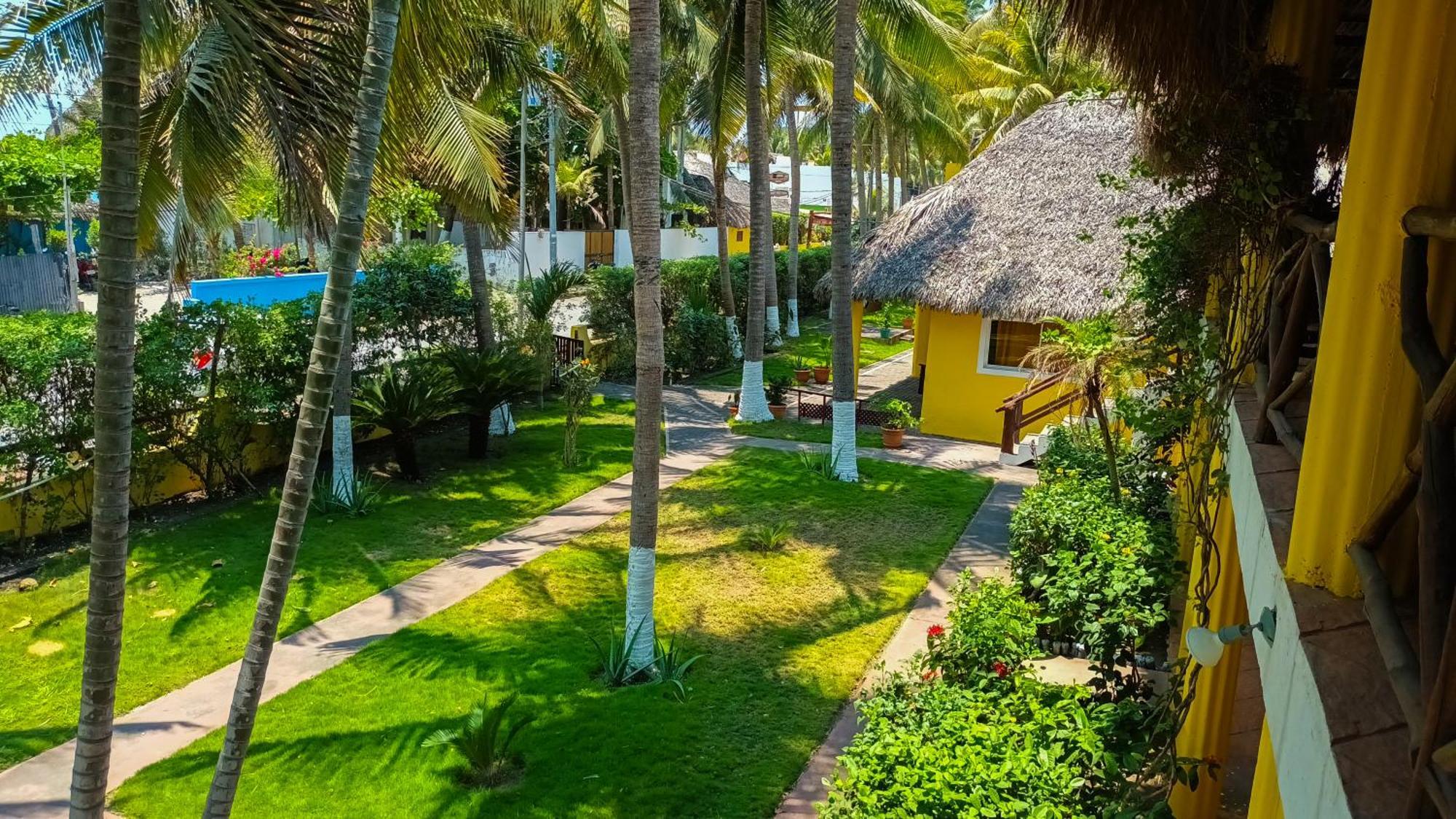 Hotel Cafe Del Sol Monterrico Exterior photo