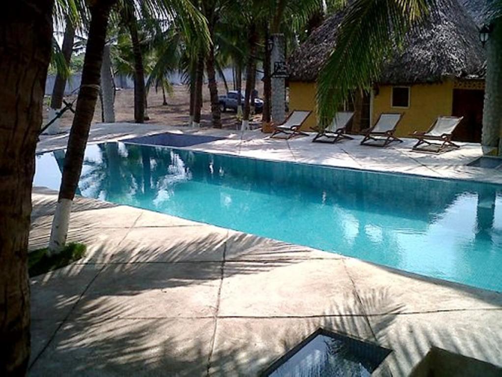 Hotel Cafe Del Sol Monterrico Exterior photo