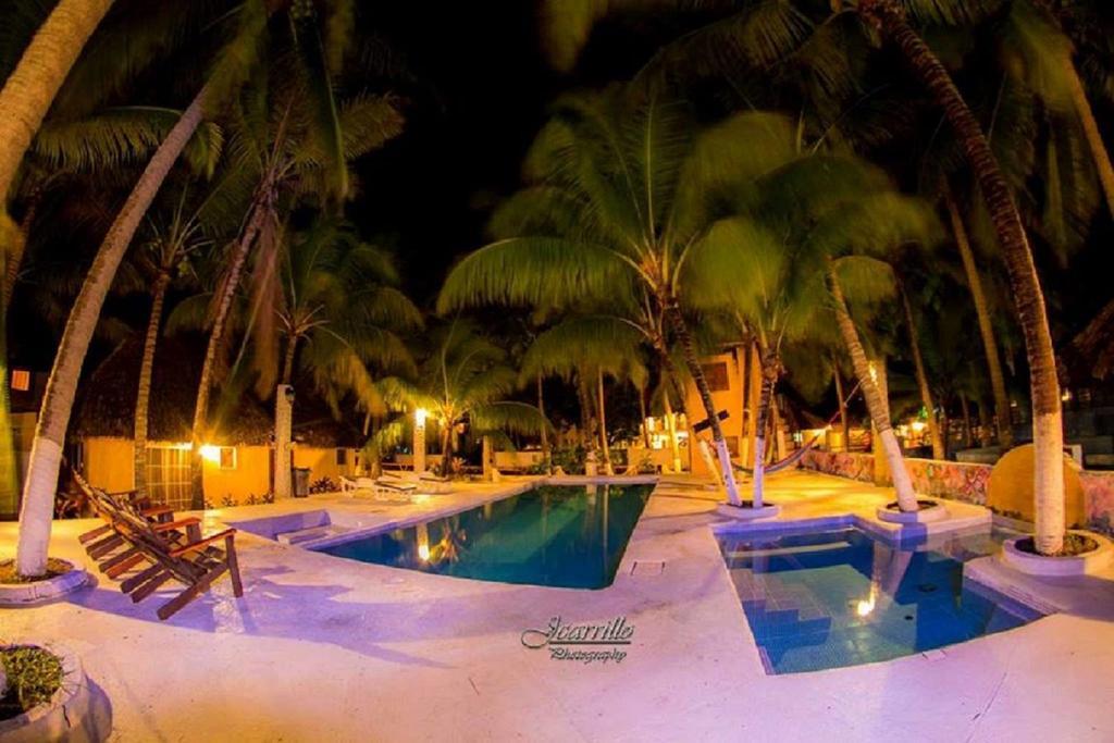 Hotel Cafe Del Sol Monterrico Exterior photo