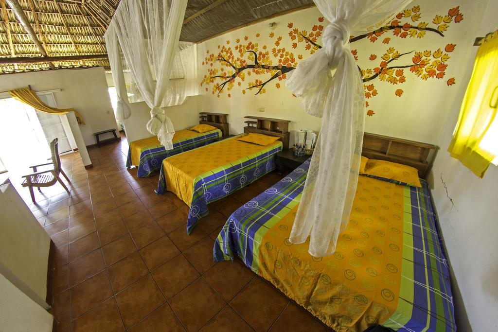 Hotel Cafe Del Sol Monterrico Exterior photo
